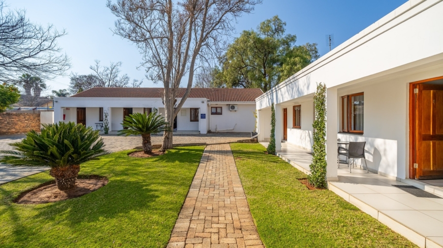Commercial Property for Sale in Flamwood North West